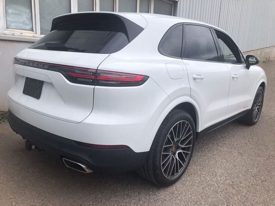 {賭波}(保时捷卡宴六方位介绍法)