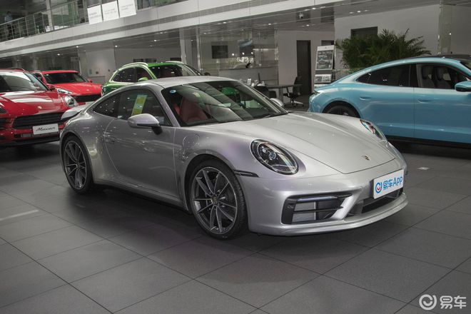 {賭馬}(保时捷911996价格)